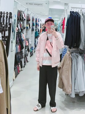 「8seconds（エイトセカンズ）のアイテム（バッグ）」を使った、BirKin .Cさん（メンズ・174cm）の春コーディネート