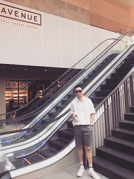 「アイテム（その他シューズ、ホワイト系）」を使った、BirKin .Cさん（メンズ・174cm）の春コーディネート