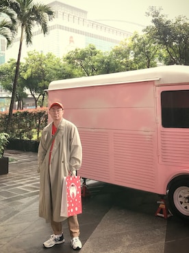 「TAIPEI」｜「アイテム（トレンチコート）」を使った、BirKin .Cさん（メンズ・174cm）の春コーディネート