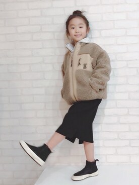 「ベージュ×ブラック」｜「アイテム（ブルゾン）」を使った、☆のん☆さん（キッズ・110cm）の冬コーディネート