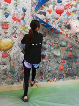 レギンス スパッツを使った ボルダリング のレディース人気ファッションコーディネート Wear