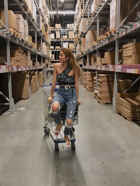 「アイテム（タンクトップ、ブルー系）」を使った、Maysa Ysbさん（レディース・168cm）の夏コーディネート