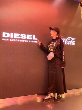 「アイテム（ボディバッグ/ウエストポーチ、シルバー系）」を使った、aiRiさん（レディース・164cm）の秋コーディネート