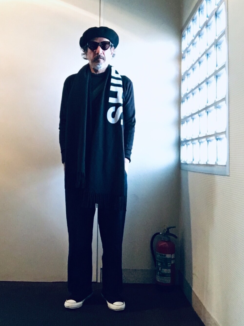 COMME des GARCONS SHIRTのマフラーを使った人気ファッション