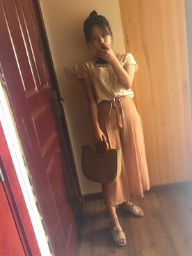 「歌莉のアイテム（サンダル、ベージュ系）」を使った、肉丸子さん（レディース・155cm）の秋コーディネート