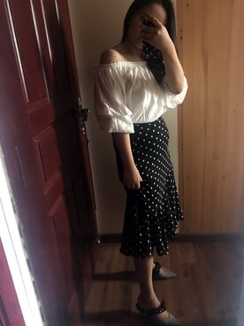 「波点裙のアイテム（スカート、ブラック系）」を使った、肉丸子さん（レディース・155cm）の夏コーディネート