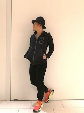 「1piu1uguale3 RELAX（ウノピュウノウグァーレトレリラックス）のアイテム（パーカー）」を使った、chu-さん（メンズ・165cm）の冬コーディネート