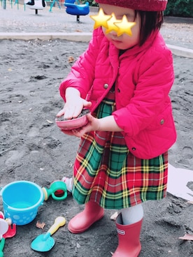「砂遊び」｜「アイテム（ジャケット/アウター）」を使った、ナツナツさん（キッズ・110cm）の冬コーディネート