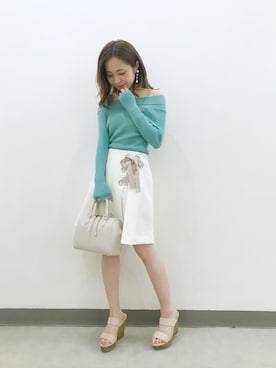 「MERCURYDUO（マーキュリーデュオ）のブッチャーレースUPミニスカート（スカート、ホワイト系）」を使った、高橋由希さん（レディース・156cm）の春コーディネート
