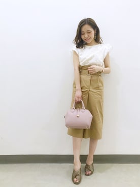 「MERCURYDUO（マーキュリーデュオ）のレースフリル袖ブラウス（シャツ/ブラウス、ホワイト系）」を使った、高橋由希さん（レディース・156cm）の春コーディネート