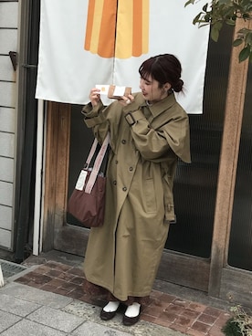「ケープコート」｜「アイテム（トレンチコート）」を使った、hitomiさん（レディース・155cm）の秋コーディネート