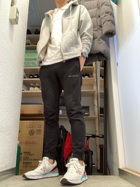 「BEN DAVIS（ベンデイビス）のアイテム（スウェットパンツ）」を使った、2525さん（メンズ・173cm）の春コーディネート