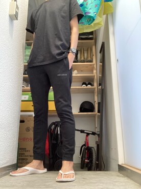 「BEN DAVIS（ベンデイビス）のアイテム（スウェットパンツ）」を使った、2525さん（メンズ・173cm）の春コーディネート