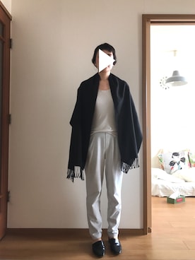 「無彩色コーデ」｜T.さん（レディース・165cm）の春コーディネート