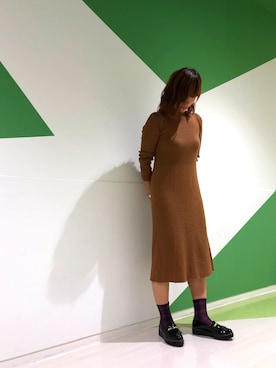 「UNIQLO（ユニクロ）のアイテム（ワンピース、ブラウン系）」を使った、la-nagoyaさん（レディース・163cm）の秋コーディネート