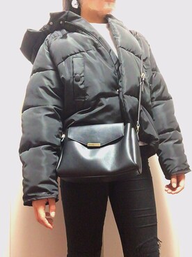 「アイテム（バッグ）」を使った、meiさん（レディース・165cm・10代）の冬コーディネート