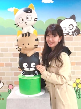 「猫」｜「アイテム（トレンチコート）」を使った、ういさん（レディース・156cm）の春コーディネート