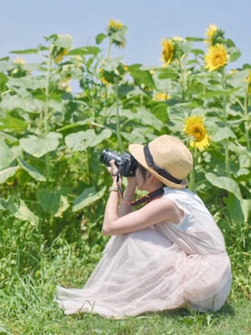 「カメラ女子」｜「アイテム（帽子）」を使った、こもれびさん（レディース・154cm）の夏コーディネート