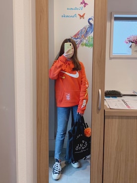 「アイテム（チャーム、オレンジ系）」を使った、littleswimさん（レディース・158cm）の冬コーディネート