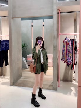 「GUIDI（グイディ）のアイテム」を使った、littleswimさん（レディース・158cm）の春コーディネート