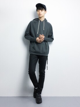 「MONKEY TIME（モンキータイム）のアイテム（パーカー）」を使った、Yさん（メンズ・184cm）の冬コーディネート