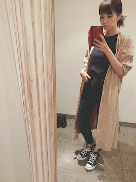 「FLORENT（フローレント）のアイテム（ノーカラージャケット）」を使った、安田美沙子さん（レディース・162cm）の秋コーディネート