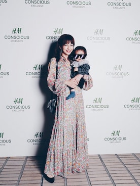 「GREED（グリード）のアイテム」を使った、安田美沙子さん（レディース・162cm）の春コーディネート