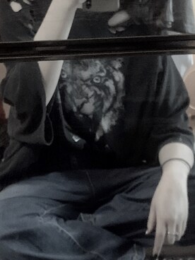 「ZARA（ザラ）のアイテム（Tシャツ/カットソー、ブラック系）」を使った、樱花さん（レディース・160cm）の冬コーディネート