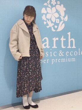 「小花柄ワンピース」｜「アイテム（ジャケット/アウター）」を使った、H a k iさん（レディース・154cm）の秋コーディネート