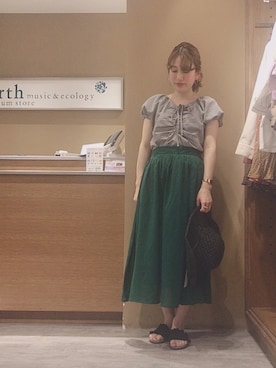 「earth music&ecology（アースミュージックアンドエコロジー）のアイテム（ハット、ブラック系）」を使った、H a k iさん（レディース・155cm）の夏コーディネート