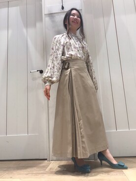 スカート ベージュ系 を使った プリーツ の人気ファッションコーディネート Wear