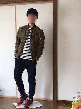 「tk.TAKEO KIKUCHI（ティーケータケオキクチ）のアイテム（MA-1）」を使った、けいさん（メンズ・171cm）の春コーディネート