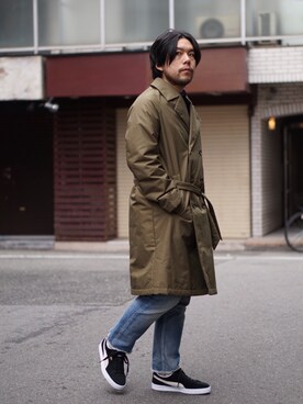 「PUMA」｜「アイテム（トレンチコート）」を使った、MURAさん（メンズ・171cm）の冬コーディネート
