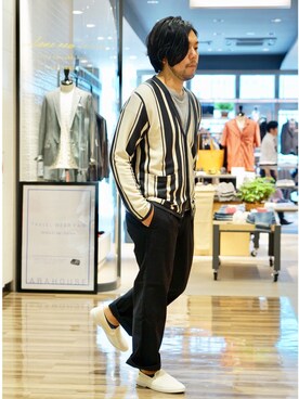 「abahouse」｜「アイテム（スリッポン）」を使った、MURAさん（メンズ・171cm）の春コーディネート