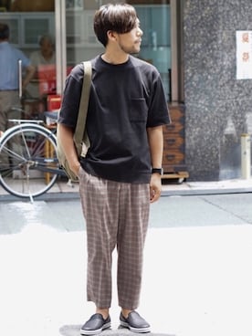 「abahouse」｜「アイテム（スリッポン）」を使った、MURAさん（メンズ・170cm）の夏コーディネート
