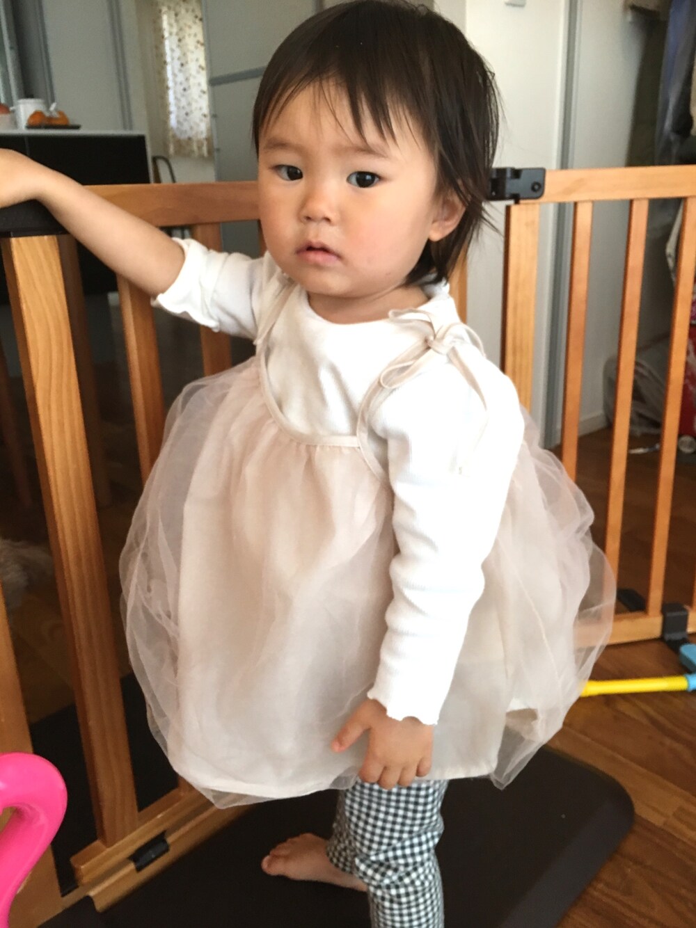 「春コーデ、ピンク、1歳半 女の子、1歳半、プチマイン」｜「petit mainのチュールキャミ付８分袖Tシャツ（Tシャツ/カットソー、ピンク系）」を使った、eiさん（キッズ・90cm）の春コーディネートの1枚目の写真