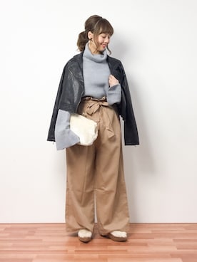 「LAPUIS（ラピュイ）のアイテム（バッグ）」を使った、内山陽菜さん（レディース・149cm）の冬コーディネート