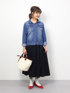 「rps（アールピーエス）のアイテム（デニムジャケット）」を使った、内山陽菜さん（レディース・149cm）の春コーディネート