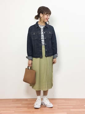 「Tシャツ×デニム」｜「アイテム（デニムジャケット）」を使った、内山陽菜さん（レディース・149cm）の春コーディネート