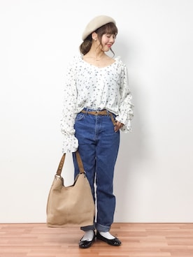 「袖フリル」｜「アイテム（ハンチング/ベレー帽）」を使った、内山陽菜さん（レディース・149cm）の春コーディネート