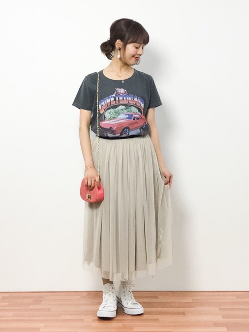 内山陽菜さんのコーディネート