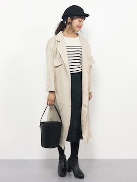 「ボーダーニット」｜「アイテム（トレンチコート）」を使った、内山陽菜さん（レディース・149cm）の秋コーディネート