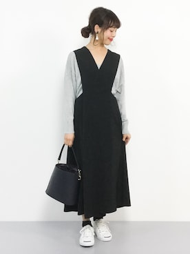 「ジャックパーセル」｜「アイテム（ジャンパースカート）」を使った、内山陽菜さん（レディース・149cm）の秋コーディネート