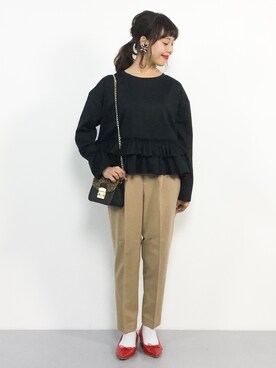 「coca（coca）（コカ）のアイテム（スウェット）」を使った、内山陽菜さん（レディース・149cm）の秋コーディネート