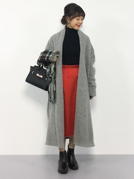 「赤スカート」｜「アイテム（その他アウター）」を使った、内山陽菜さん（レディース・149cm）の秋コーディネート