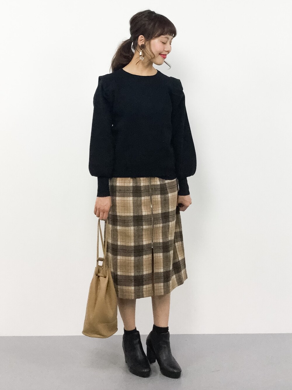 ちーさま確認ページ♡ mysty woman（ミスティウーマン）の「前ZIPチェックナロースカート