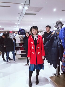 「アイテム（ダッフルコート、レッド系）」を使った、利奥酱さん（レディース・169cm）の秋コーディネート