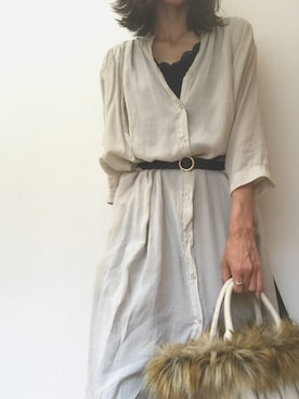 「スリット」｜「アイテム（シャツワンピース）」を使った、A.koさん（レディース・166cm）の秋コーディネート