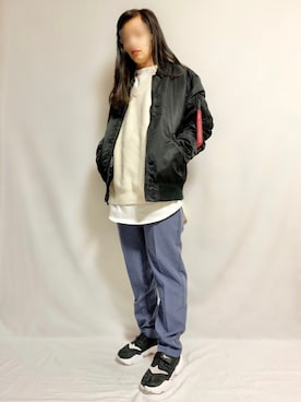 「白ニット」｜「アイテム（MA-1）」を使った、🌷𝒚𝒖𝒖𝒓𝒊.🌷さん（レディース・150cm）の冬コーディネート