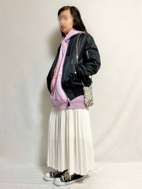 🌷𝒚𝒖𝒖𝒓𝒊.🌷さんの「ハイウエストシフォンプリーツスカート（丈標準76～80cm）」を使ったコーディネート